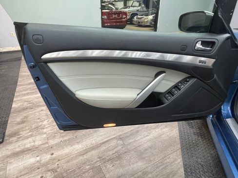 Used 2012 INFINITI G37 Convertible w/ Premium Pkg RWD image 15