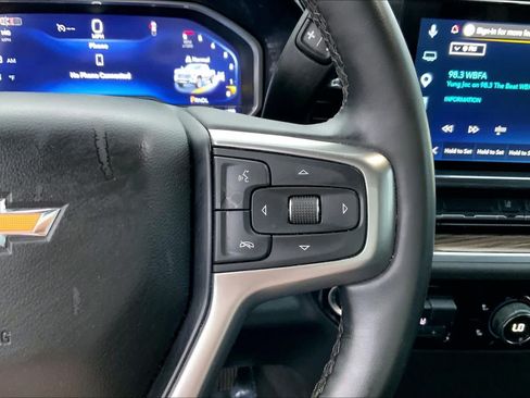 Used 2025 Chevrolet Silverado 2500 LT w/ Convenience Package AWD/4WD image 24