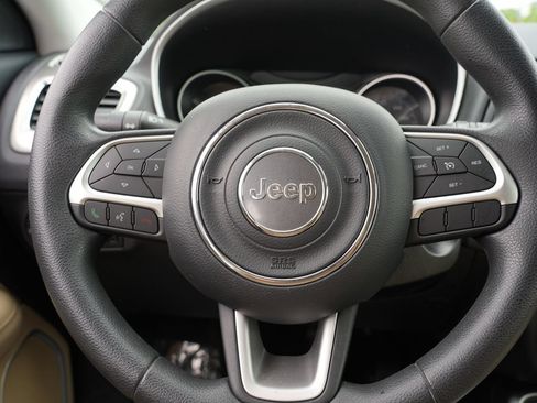 Used 2018 Jeep Compass Sport AWD/4WD image 23