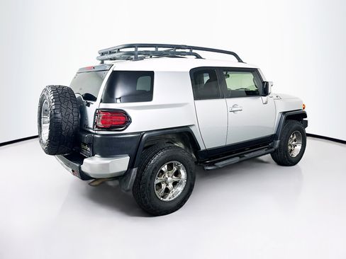 Used 2007 Toyota FJ Cruiser 2WD image 9