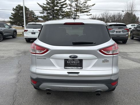 Used 2016 Ford Escape SE image 4