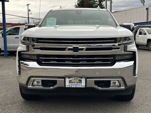 Used 2019 Chevrolet Silverado 1500 LTZ w/ LTZ Premium Package image 3