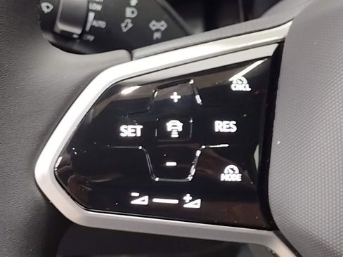 New 2026 Volkswagen ID.4 Pro image 21