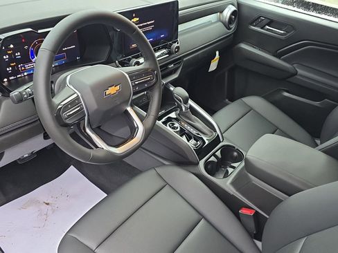 New 2025 Chevrolet Colorado LT w/ LT Convenience Package AWD/4WD image 7