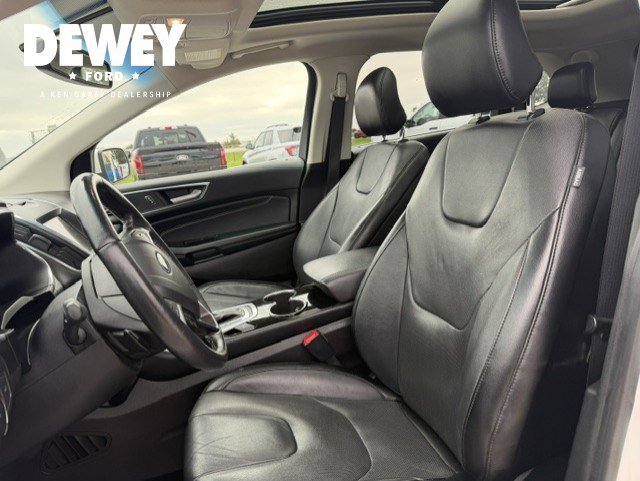 Used 2017 Ford Edge Titanium w/ Equipment Group 301A AWD/4WD image 12