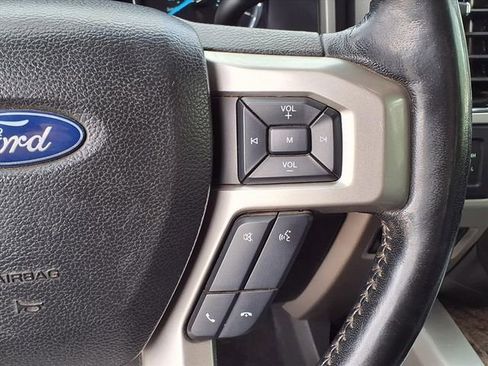 Used 2019 Ford F250 Lariat w/ Lariat Ultimate Package AWD/4WD image 34