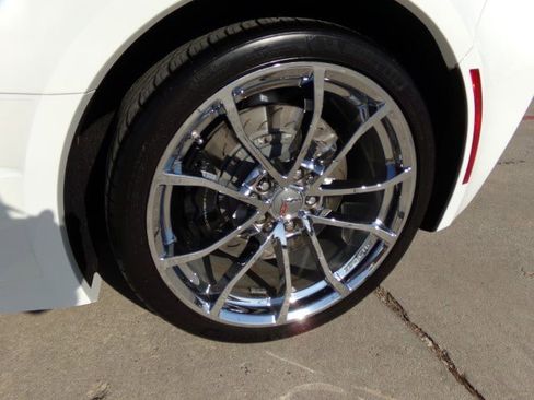 Used 2018 Chevrolet Corvette Grand Sport image 9