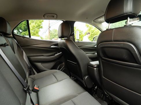 Used 2022 Buick Encore GX Select w/ Sport Touring Package AWD/4WD image 12