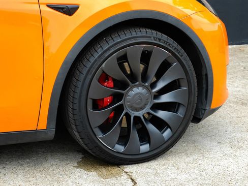 Used 2022 Tesla Model Y Performance AWD/4WD image 49