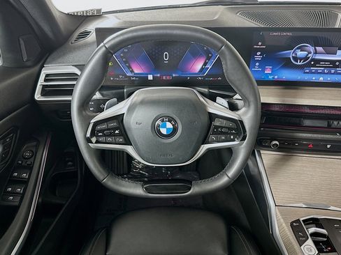 Used 2025 BMW 330i Sedan RWD image 5