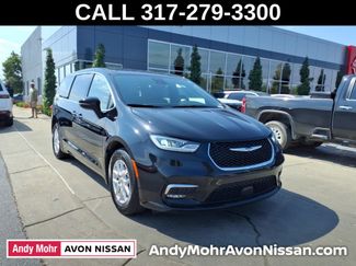 Used 2025 Chrysler Pacifica Select FWD video 2