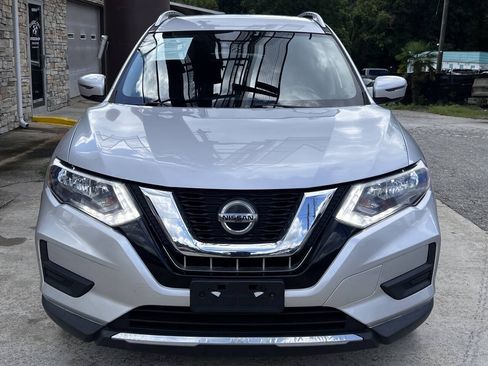 Used 2019 Nissan Rogue SV FWD image 9