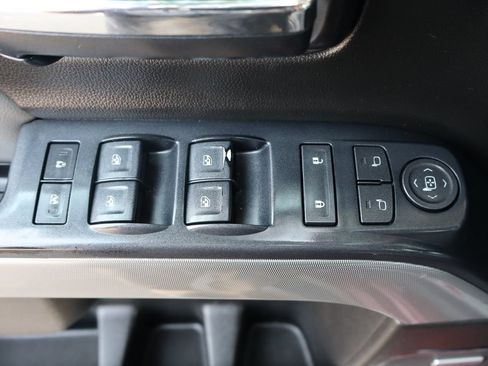 Used 2015 Chevrolet Silverado 2500 LTZ w/ Duramax Plus Package AWD/4WD image 27