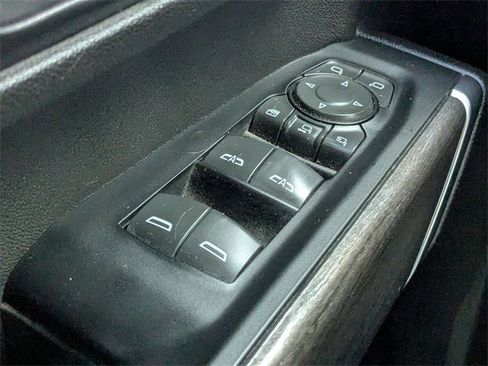 Used 2022 Chevrolet Silverado 2500 LTZ w/ LTZ Plus Package image 21