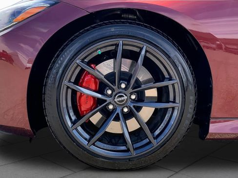Used 2024 Nissan Z Performance w/ Floor Mat Package RWD image 11