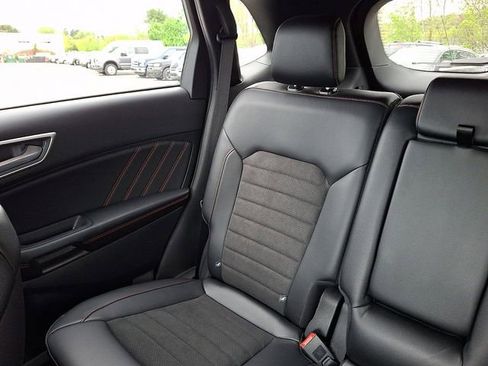 Certified 2024 Ford Edge ST-Line AWD/4WD image 25