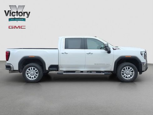 Used 2024 GMC Sierra 2500 SLT w/ SLT Premium Package AWD/4WD image 19