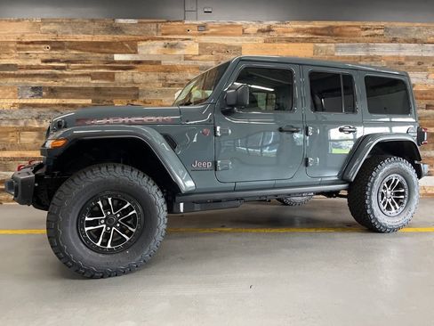 New 2026 Jeep Wrangler Unlimited Rubicon AWD/4WD image 20