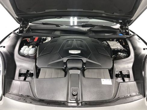 Used 2019 Porsche Cayenne S image 24