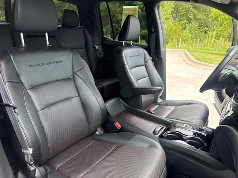 Used 2023 Honda Ridgeline Black Edition image 35