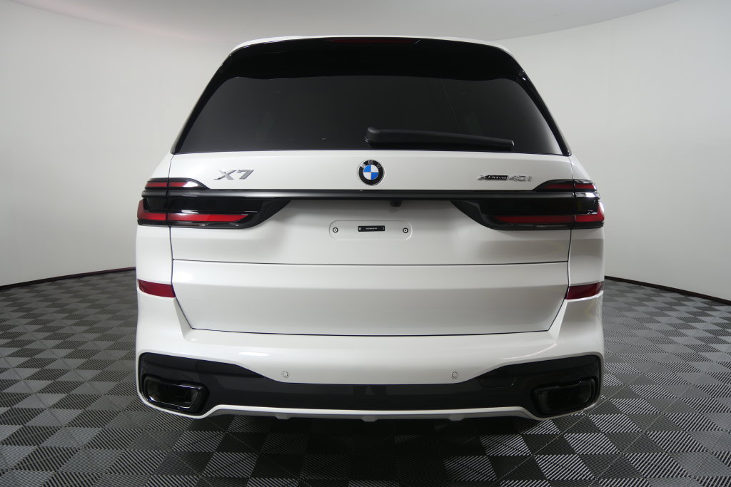 Used 2027 BMW X7 xDrive40i w/ Executive Package AWD/4WD image 5