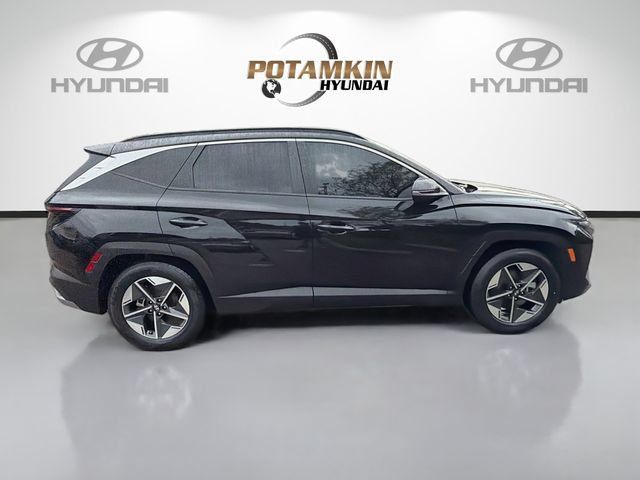 Certified 2025 Hyundai Tucson SEL FWD image 4