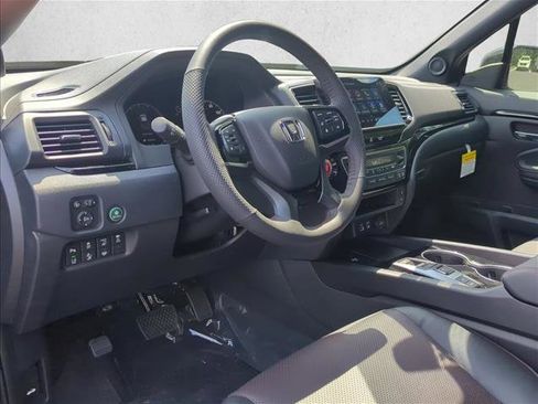 New 2026 Honda Ridgeline Black Edition image 3