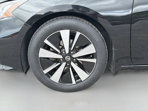 Used 2022 Nissan Altima 2.5 SL FWD image 40