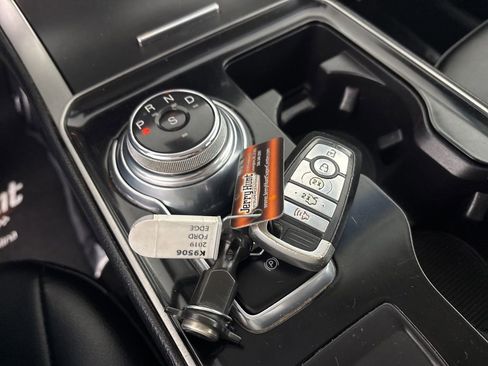 Used 2019 Ford Edge SEL w/ Equipment Group 201A image 18