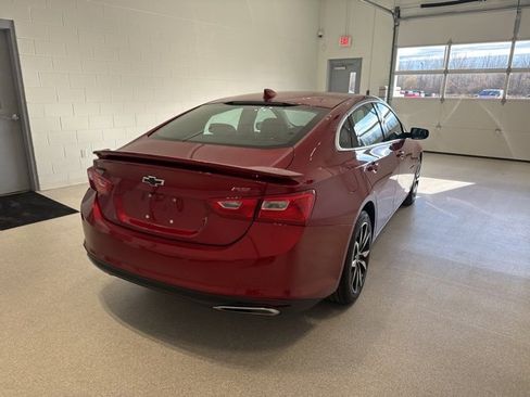 Certified 2024 Chevrolet Malibu RS w/ LPO, Floor Liner Package image 6