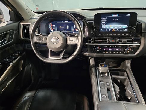 Used 2022 Nissan Pathfinder Platinum w/ Lighting Package (N93) image 9