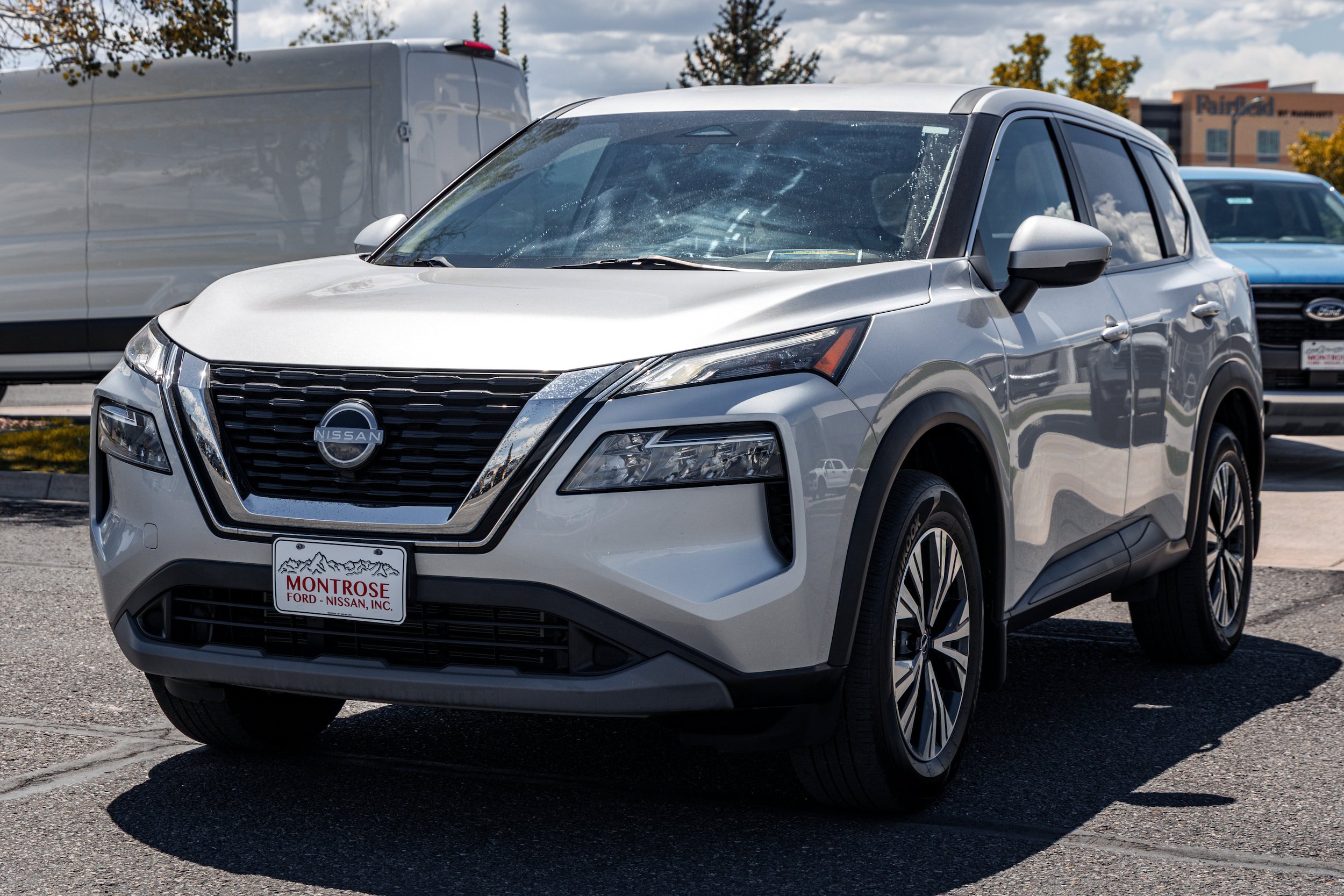 Used 2022 Nissan Rogue SV AWD/4WD image 1