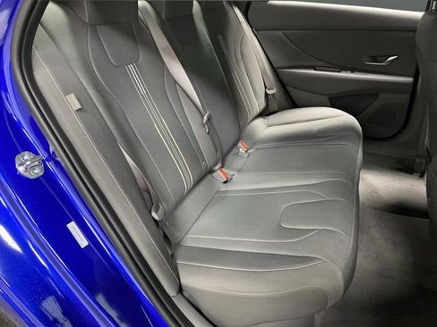 New 2025 Hyundai Elantra SEL image 30