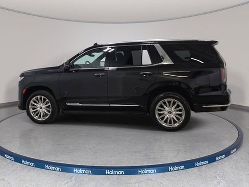 Certified 2022 Cadillac Escalade Premium Luxury AWD/4WD image 9