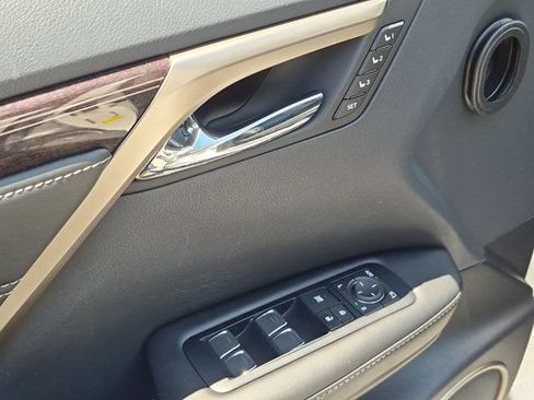 Used 2018 Lexus RX 350L Luxury w/ Cold Area Package (CT) FWD image 15