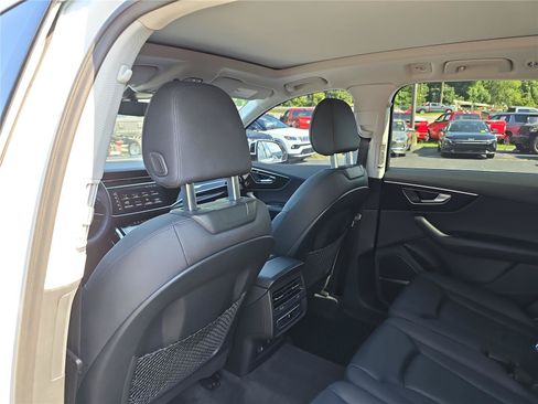 Used 2022 Audi Q7 3.0T Premium Plus AWD/4WD image 16