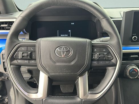 Used 2025 Toyota Tacoma TRD Off-Road AWD/4WD image 16