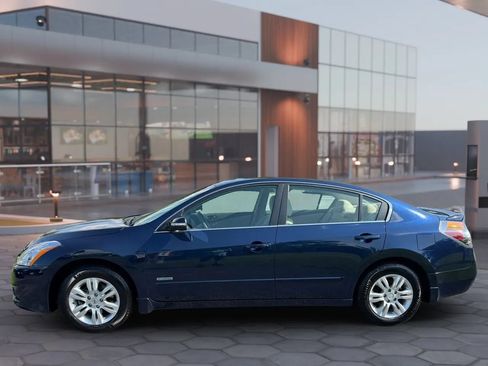 Used 2010 Nissan Altima Hybrid Sedan w/ Convenience Pkg FWD image 8