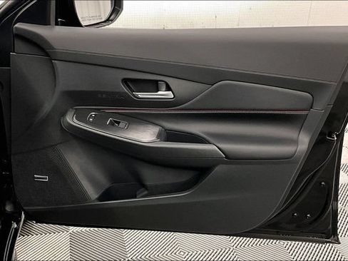 New 2026 Nissan Sentra SR w/ SR Premium Package FWD image 38