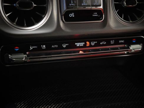 Certified 2025 Mercedes-Benz G 63 AMG 4MATIC image 29