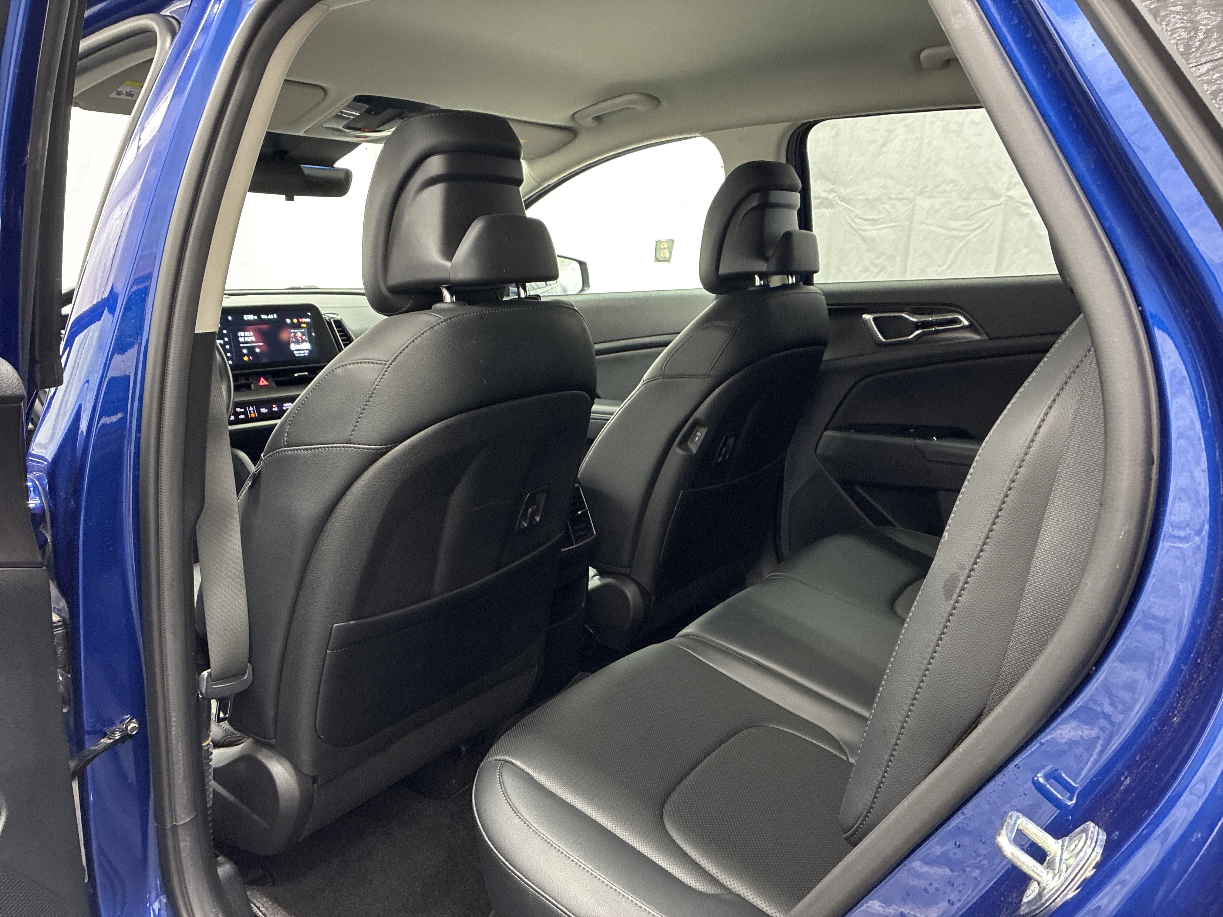 Certified 2023 Kia Sportage EX AWD/4WD image 11