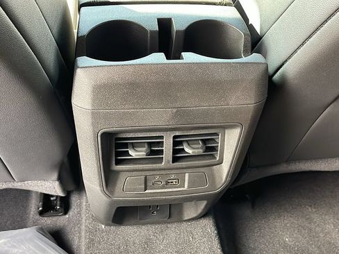 New 2026 GMC Canyon AT4 AWD/4WD image 17