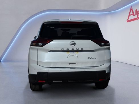 Certified 2024 Nissan Rogue SV image 4