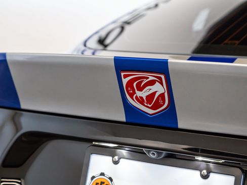 Used 2013 SRT Viper GTS w/ GTS Laguna Interior Pkg RWD image 24