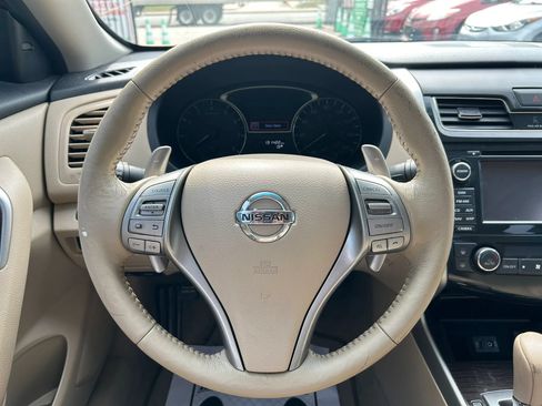 Used 2014 Nissan Altima 3.5 SL w/ Technology Package FWD image 21