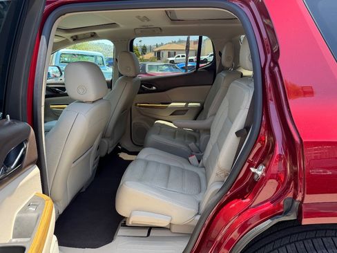 Used 2017 GMC Acadia Denali w/ Technology Package FWD image 22
