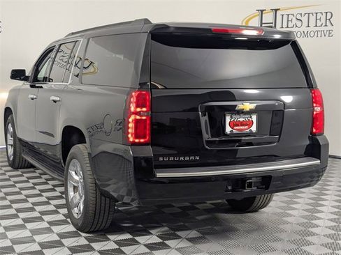 Used 2020 Chevrolet Suburban LT image 5