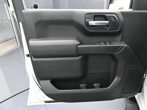 Used 2022 Chevrolet Silverado 1500 Custom RWD image 13