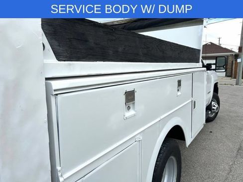 Used 2017 Chevrolet Silverado 3500 W/T w/ WT Convenience Package AWD/4WD image 11