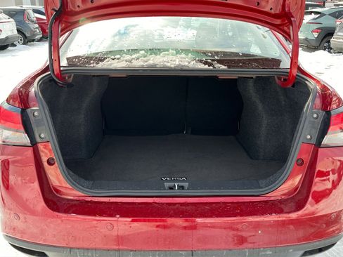 Used 2025 Nissan Versa SV image 27